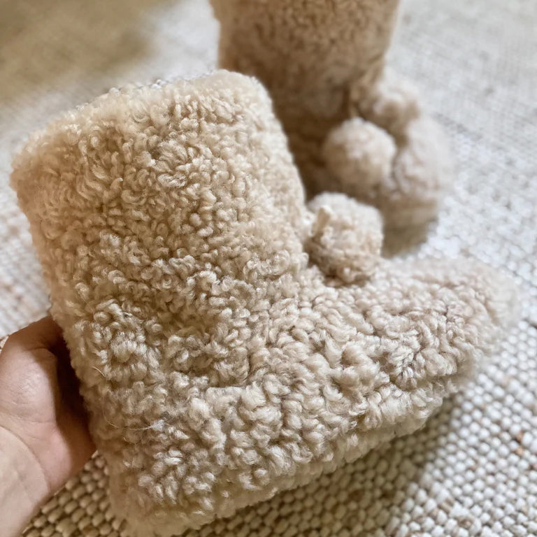 EXTRA WARM SHEEPSKIN BOOTIES