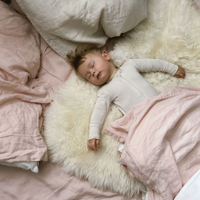 BRIGHT IVORY NURSERY SHEEPSKIN