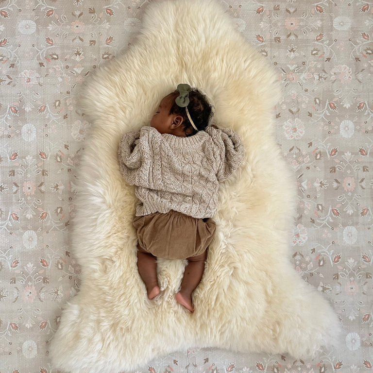 BRIGHT IVORY NURSERY SHEEPSKIN
